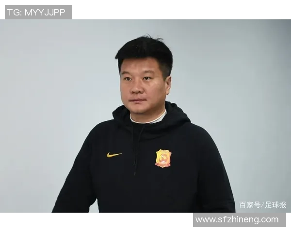 从贫困到辉煌足球明星的逆袭人生故事