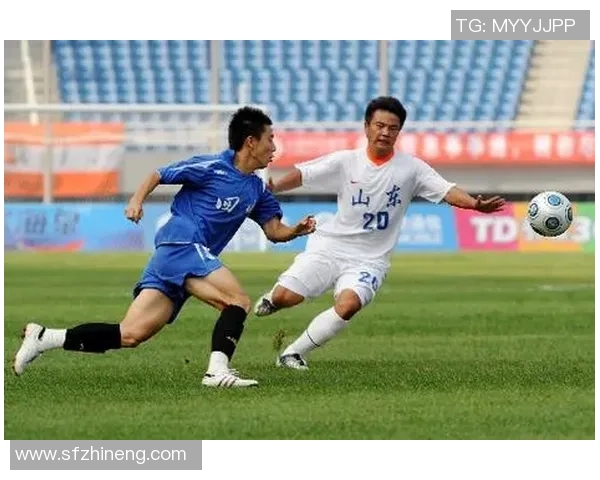 高翔独家采访足球明星揭秘他们的训练生活与职业梦想